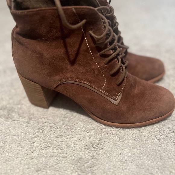 Dolce Vita lace up brown suede heeled boots 7.5 - Picture 2 of 6